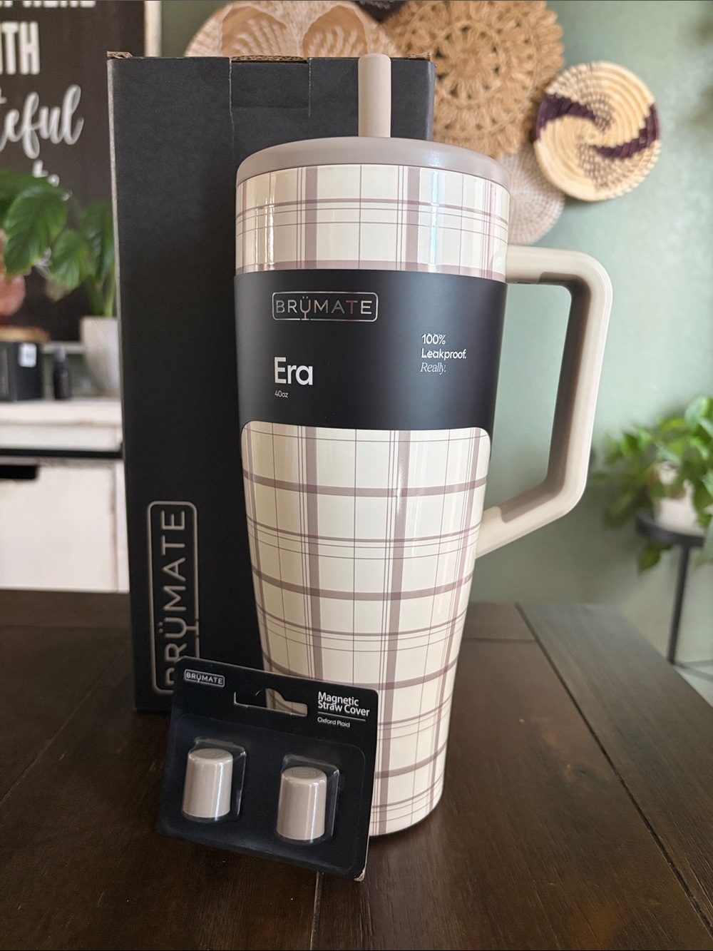 BrüMate Era 40oz in Oxford Plaid with Straw Covers! New! Limited Edition!